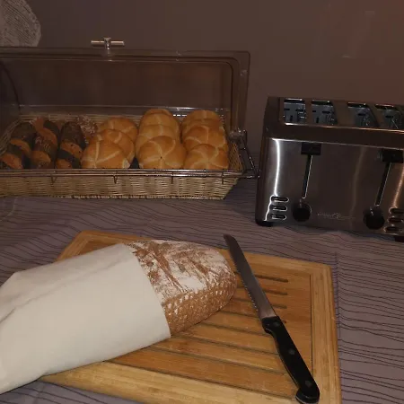 Stadthotel Hauser Eck Отель Санкт-Пёльтен