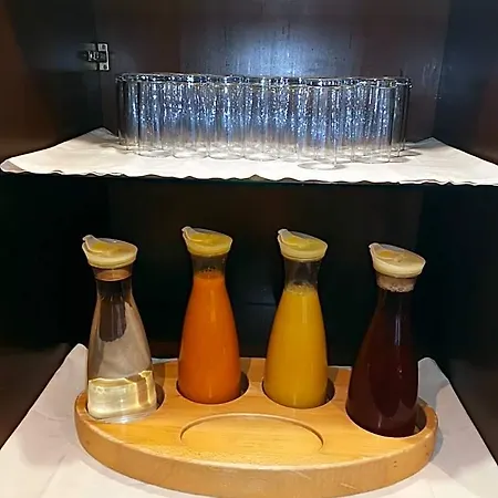 シュタットホテル ハウザー エック ホテル 2*