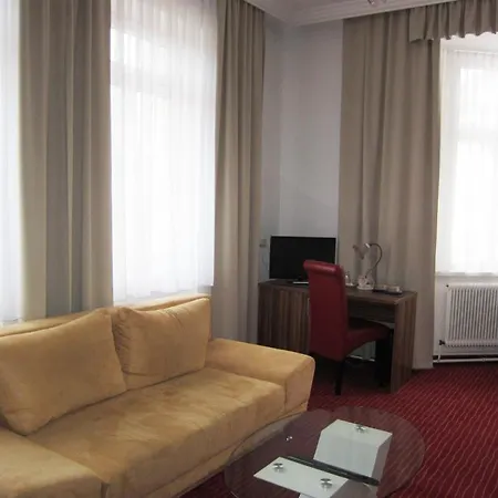 Отель Stadthotel Hauser Eck