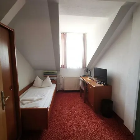 Stadthotel Hauser Eck Отель Санкт-Пёльтен